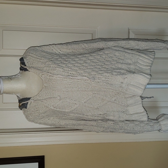 Fisherman's Daughter Oversized Chunky Knit Sweater with Hood. - Picture 1 of 13